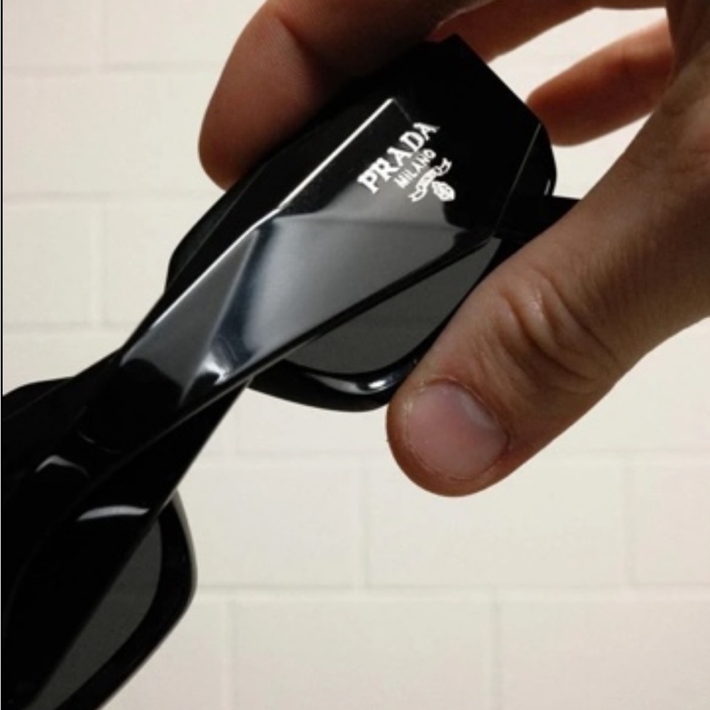 Men's Black Rectangle Sunglasses - Timeless Matte Frame - Picture 4 of 4